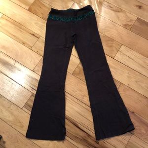 Lucy bootcut yoga pants!